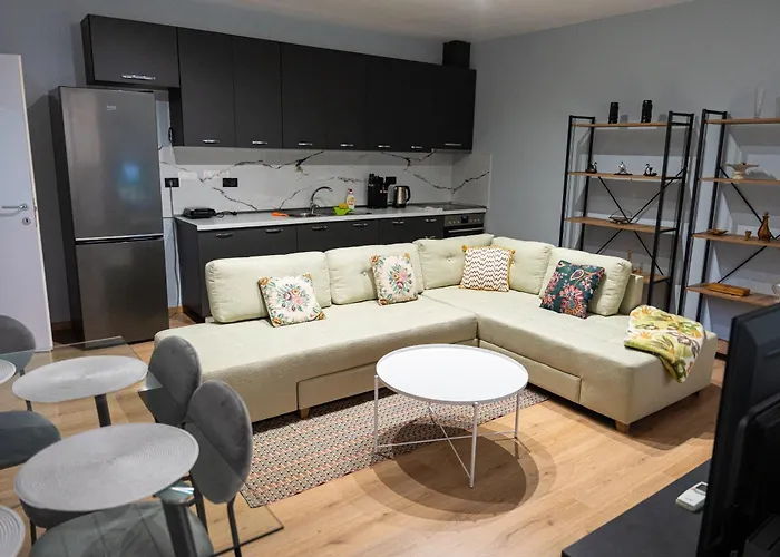 Tirana Family Apartment - Center