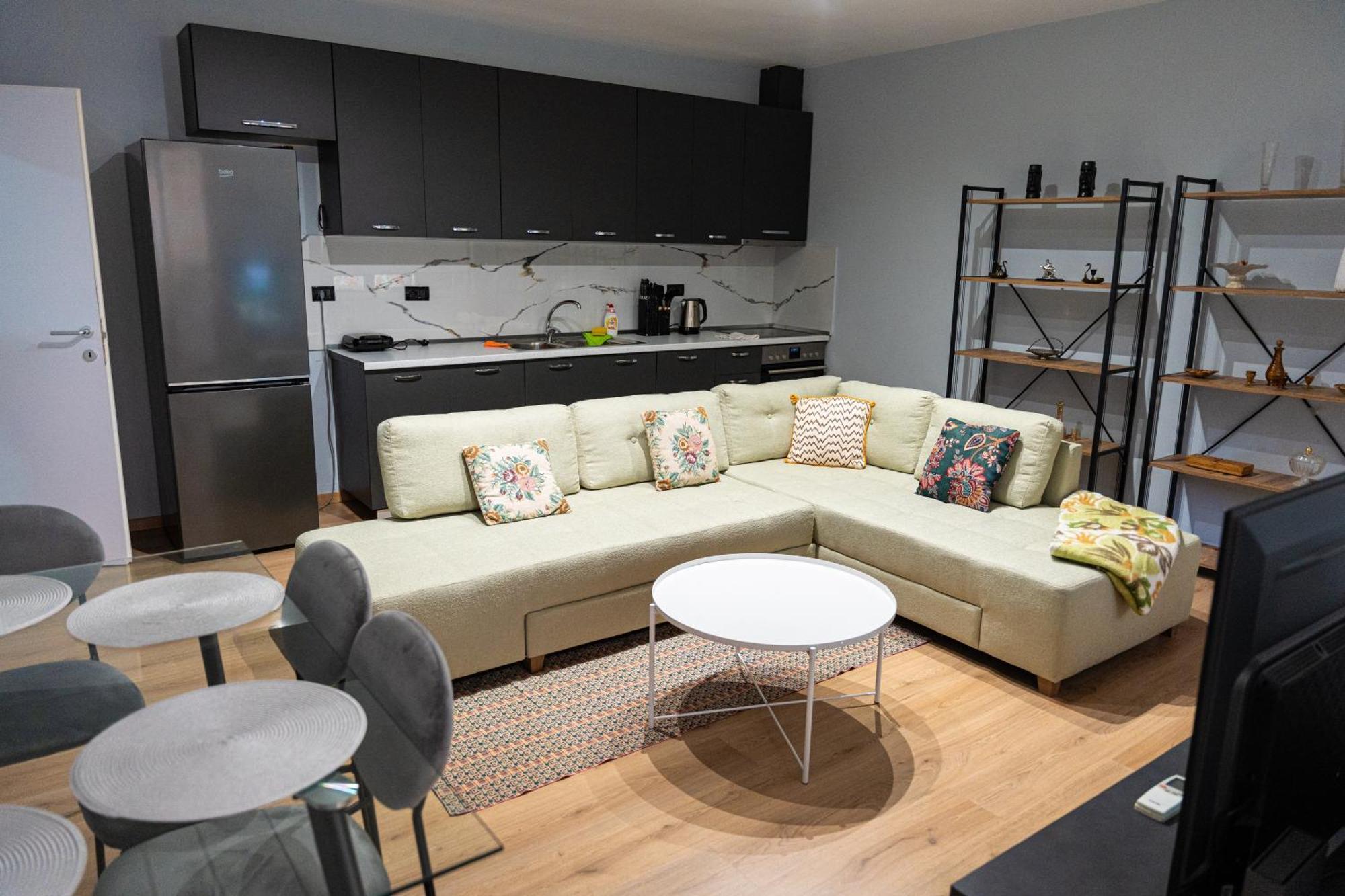 Apartament Family - Center Tirana
